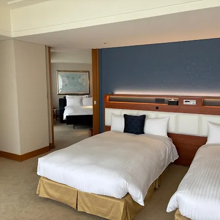 The Yokohama Bay Hotel Tokyu Exterior photo