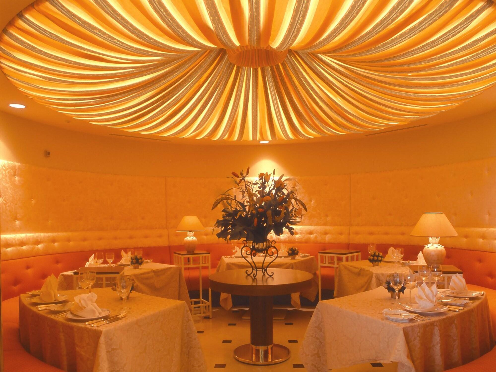 Hotel The Yokohama Bay Tokyu 5*