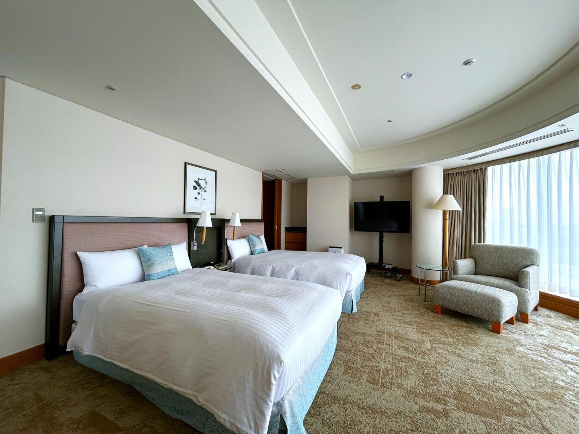 The Yokohama Bay Tokyu Hotel